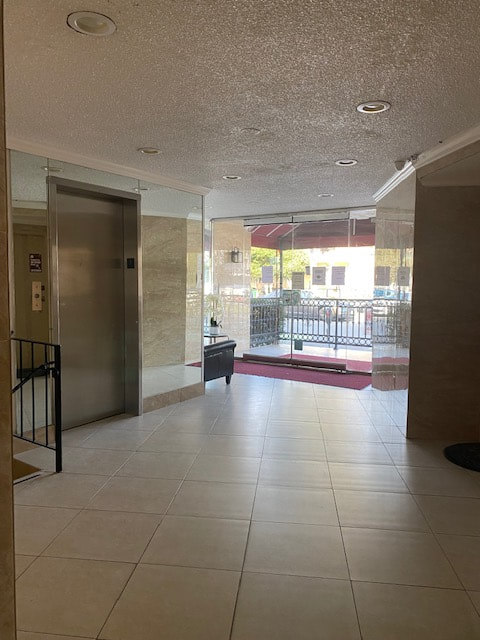lobby elevator